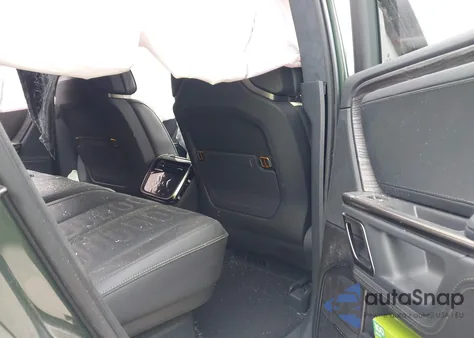 2023 Rivian R1T Adventure Quad Motor Large Pack z USA, uszkodzony, nr VIN 7FCTGAAA2PN019081